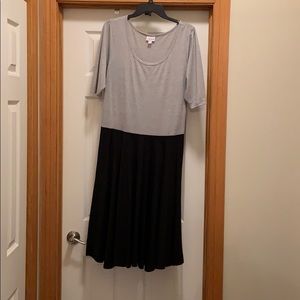 🖤 LuLaRoe black and gray Nicole dress